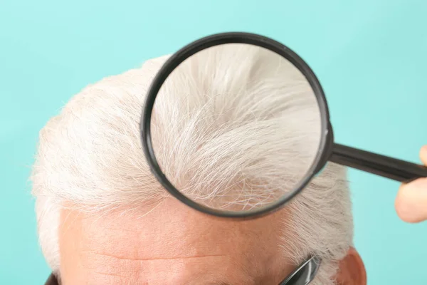 Senior Man Grey Hair Magnifier Color Background Closeup — Stock Photo, Image