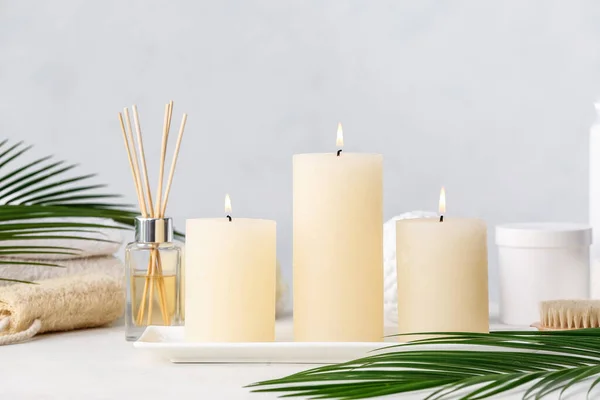 Beautiful Aroma Candles Table Bathroom — Stock Photo, Image