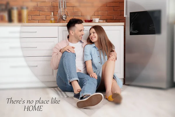 Casal Feliz Sentado Chão Cozinha — Fotografia de Stock