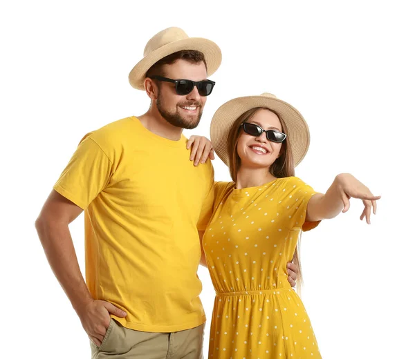 Jong Paar Met Stijlvolle Zonnebril Witte Achtergrond — Stockfoto