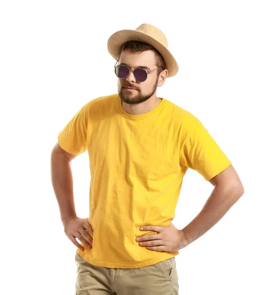 Schöner Mann Mit Stylischer Sonnenbrille Auf Weißem Hintergrund — Stockfoto