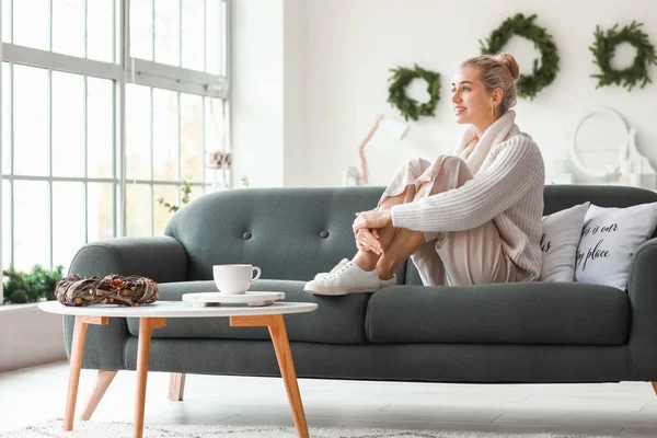 Beautiful Young Woman Warm Sweater Sitting Sofa Home — Stock Photo, Image