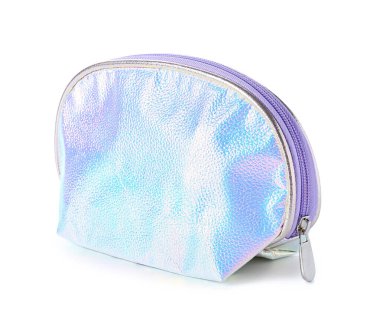 Beyaz arkaplanda güzel bir kozmetik çanta