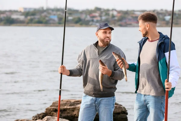 Young Men Fishing River — Stock Photo, Image