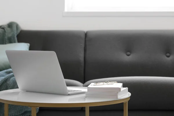 Modern Laptop Table Sofa — Stock Photo, Image