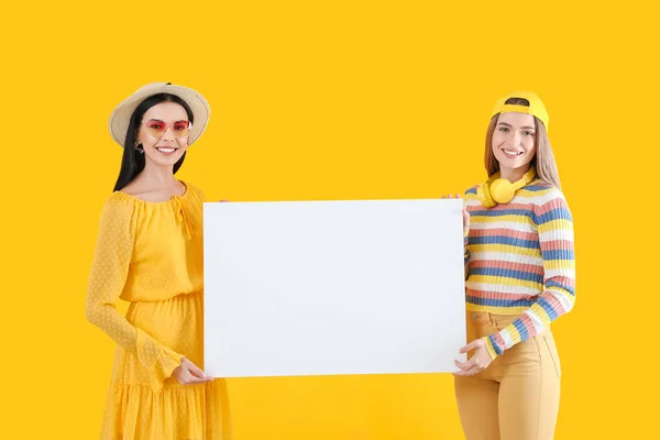 Beautiful Young Women Blank Poster Color Background — Stock Photo, Image