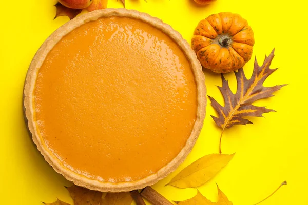 Tasty Pumpkin Pie Color Background — Stock Photo, Image