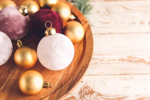 Vackra Julbollar Trästånd Närbild — Stockfoto