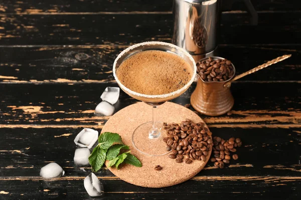 Glas Lekkere Espresso Martini Cocktail Houten Achtergrond — Stockfoto