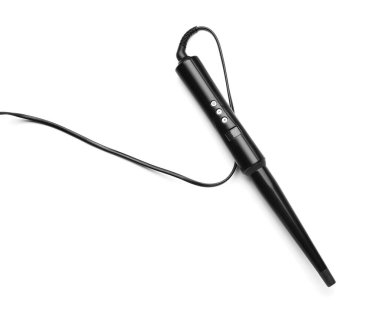 Beyaz arkaplanda saç maşası