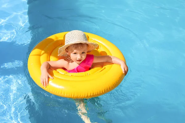 Cute Baby Girl Inflatable Ring Swimming Pool — Stock Photo, Image