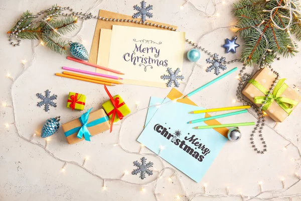 Όμορφες Ευχετήριες Κάρτες Για Γιορτή Των Χριστουγέννων Δώρα Λευκό Φόντο — Φωτογραφία Αρχείου