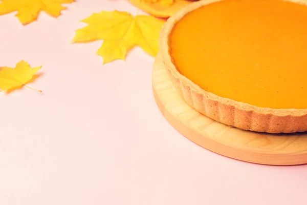 Tasty Pumpkin Pie Color Background — Stock Photo, Image