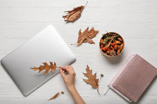 Woman Table Autumn Leaves Laptop Top View — Stock Photo, Image