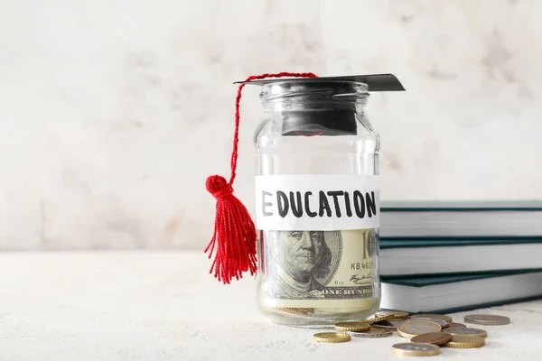 Books Jar Money Graduation Hat Table Tuition Fees Concept — Stock Photo, Image