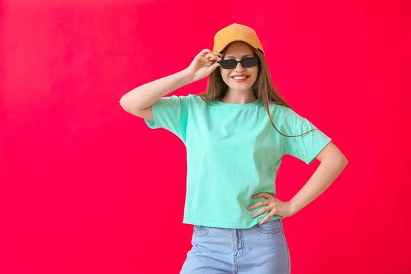 Beautiful Woman Stylish Sunglasses Color Background — Stock Photo, Image
