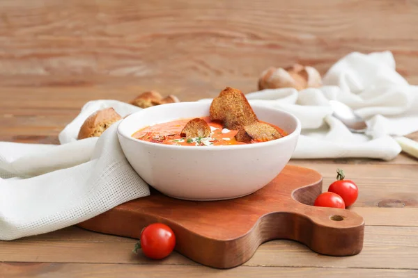 Cuenco Sopa Crema Tomate Mesa Madera —  Fotos de Stock