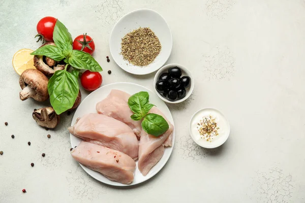 Plate Raw Cut Chicken Fillet Some Ingredients Light Background — Stock Photo, Image