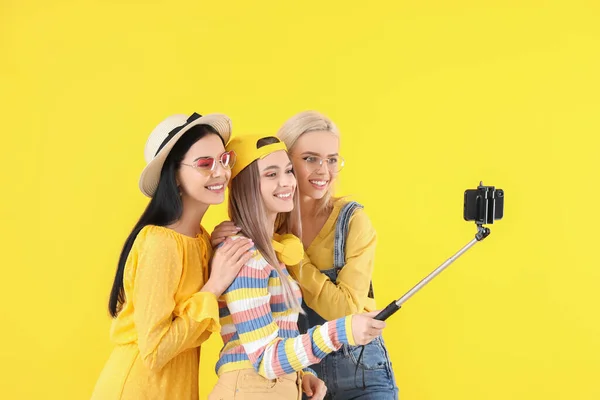 Beautiful Young Women Taking Selfie Color Background — Stock Photo, Image