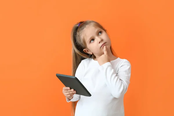 Thoughtful Little Girl Reader Color Background — Stock Photo, Image