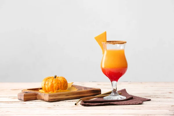 Glass Tasty Pumpkin Pie Martini Table — Stock Photo, Image