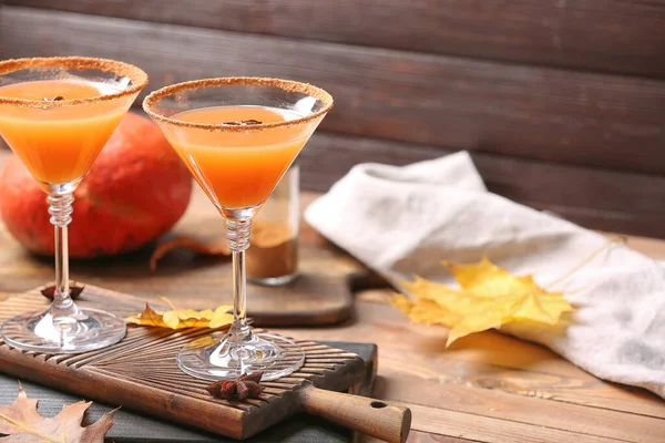 Glasses Tasty Pumpkin Pie Martini Table — Stock Photo, Image