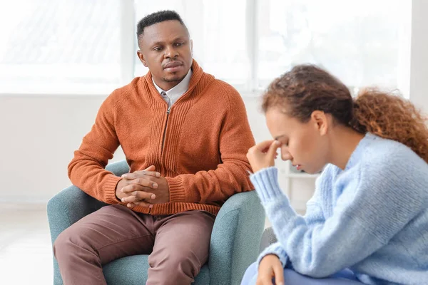 Psychologist Working African American Woman Office — Stock Photo, Image