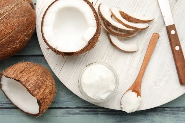 Composición Con Aceite Coco Sobre Fondo Madera —  Fotos de Stock