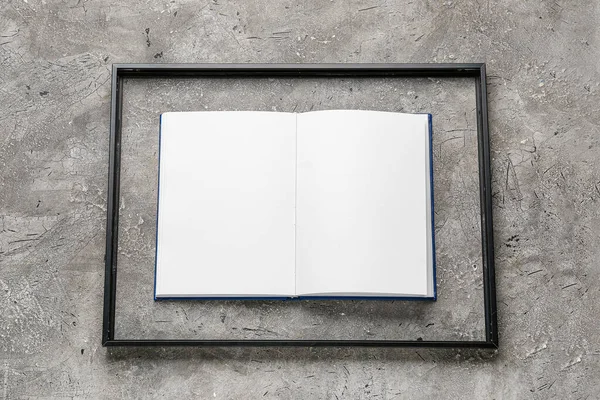 Пустая Книга Рамкой Фоне Гранжа — стоковое фото