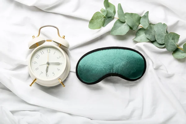 Sleep Mask Alarm Clock Light Background — Stock Photo, Image