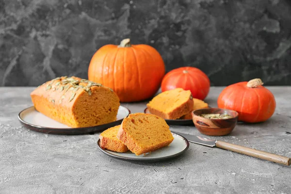 Tasty Pumpkin Pie Table — Stock Photo, Image