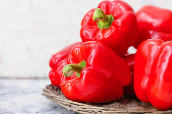 Peperoncino Rosso Sul Tavolo — Foto Stock