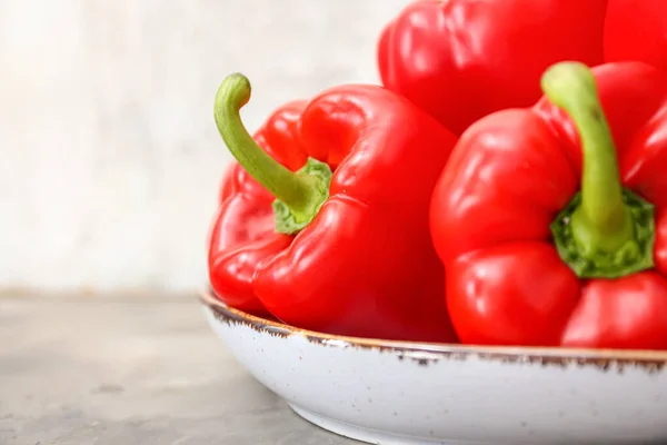 Red Bell Pepper Light Background Closeup — Stock Photo, Image