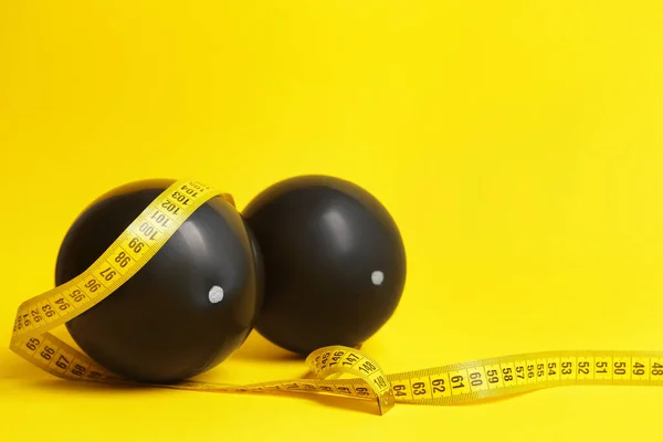 Air Balloons Measuring Tape Color Background Breast Augmentation Concept — Stock Photo, Image