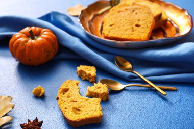 Renkli balkabağı turtası