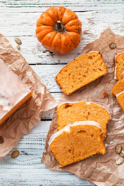 Tarte Aux Citrouilles Savoureuse Sur Table — Photo