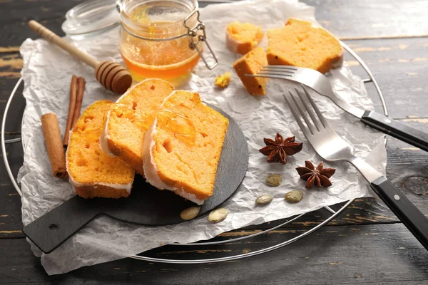 Tasty Pumpkin Pie Honey Table — Stock Photo, Image