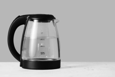 Masada şeffaf elektrikli su ısıtıcısı