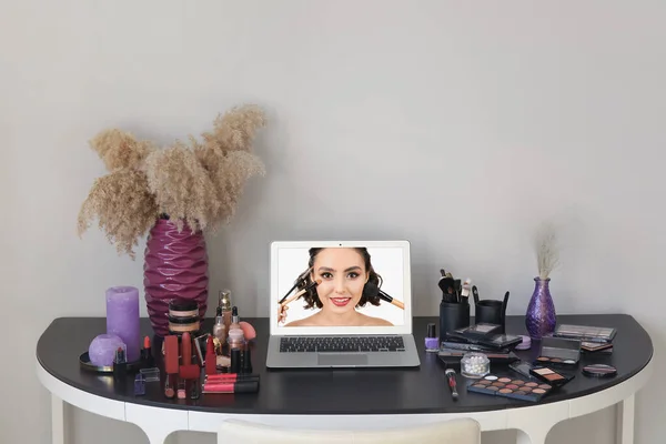Workplace Professional Makeup Artist Modern Laptop — Stock Photo, Image