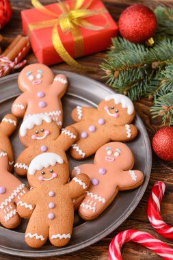 Masada lezzetli zencefilli kurabiye tabağı