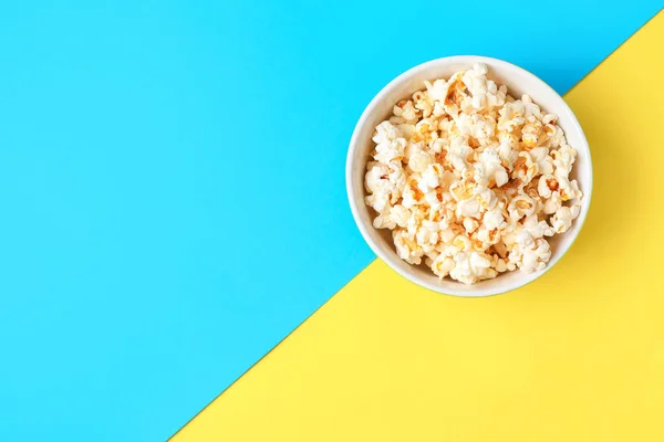 Bowl Tasty Popcorn Color Background — Stock Photo, Image