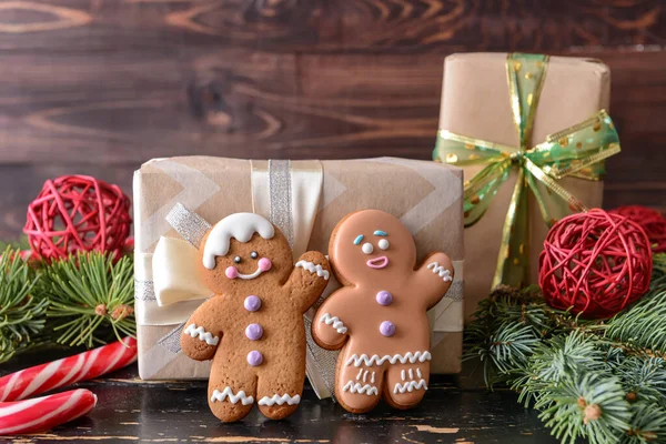 Christmas Composition Gingerbread Cookies Gifts Wooden Background — Foto de Stock