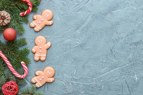 Christmas Composition Gingerbread Cookies Color Background — Stock Photo, Image