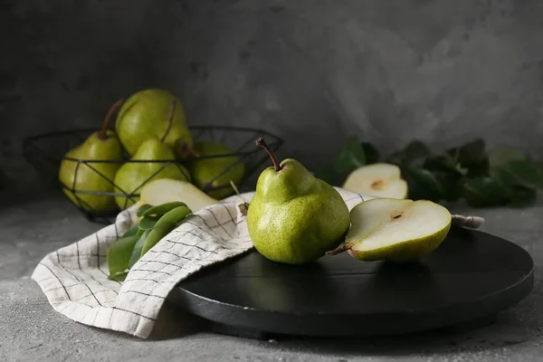 Fresh Ripe Pears Table — Stock Photo, Image