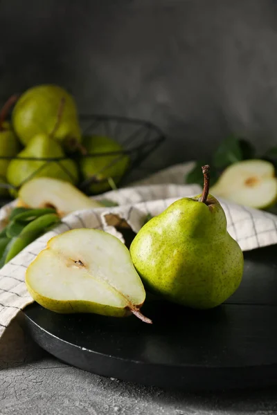 Fresh Ripe Pears Table — Stock Photo, Image