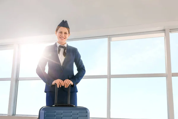 Young Stewardess Luggage Airport — Stock Photo, Image
