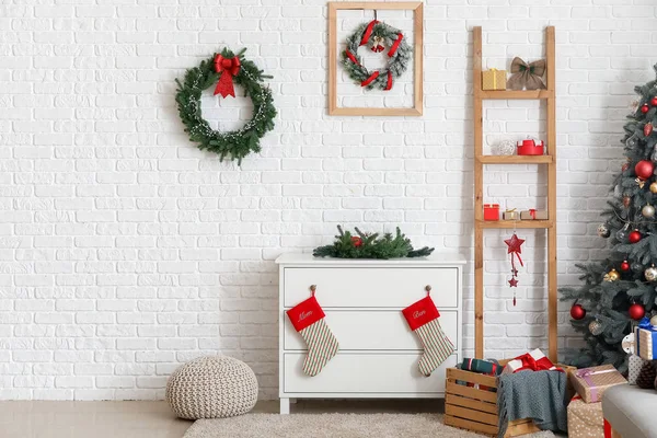 Mooie Kerstkransen Het Interieur Van Kamer — Stockfoto