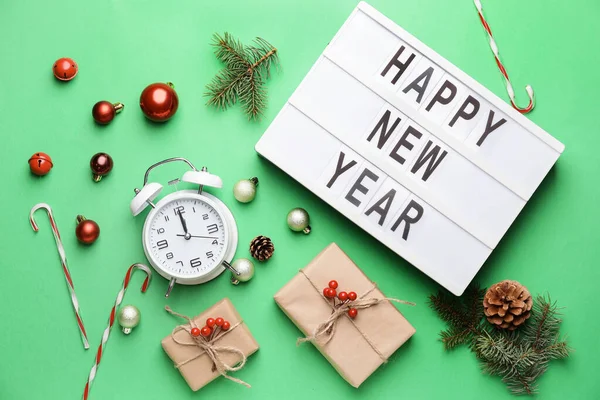 New Year Composition Alarm Clock Color Background — Stock Photo, Image