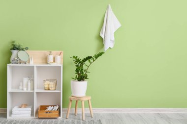 Modern banyo ve kozmetik malzemeler.