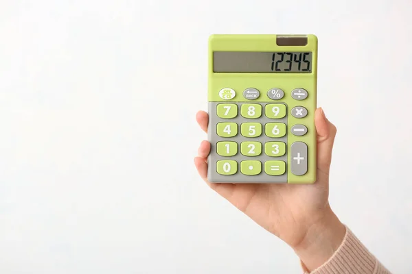 Жіноча Рука Калькулятором Білому Тлі — стокове фото